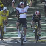 Pogacar devance van der Poel et Vingegaard à Rouen KEYSTONE/AP/Thibault Camus